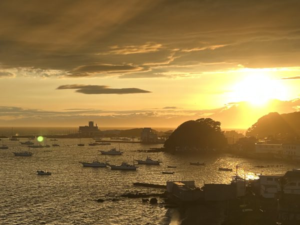 雨上がりの夕陽